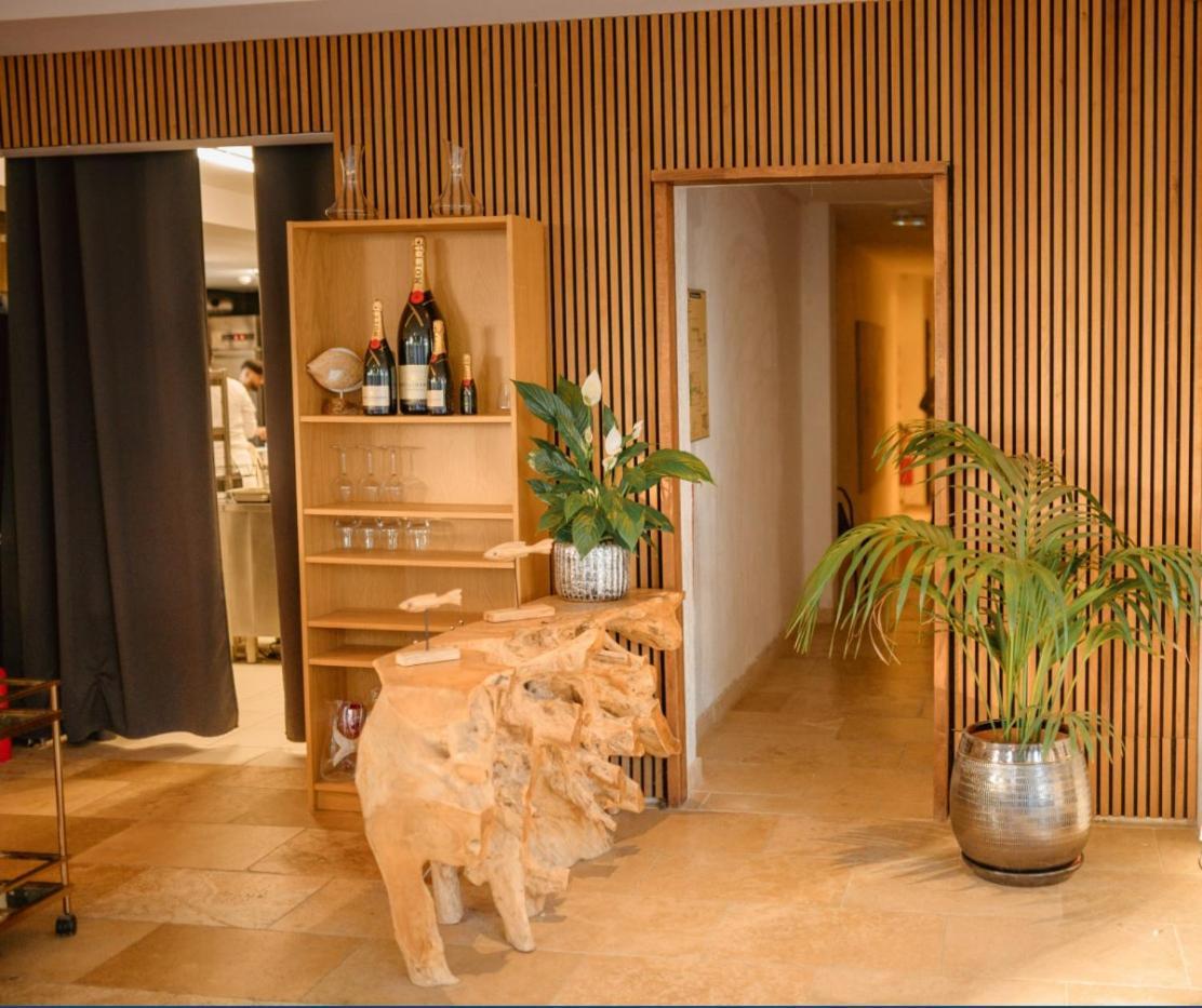 הייר Hotel De La Mer מראה חיצוני תמונה